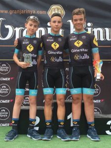 Infantils, cadets i juvenils del Ginestar-ULB Sport dominen en seues proves 2 Equipo infantil Ginestar ULB Sports en Castelar