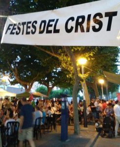 Multituds al carrer en la Fira i Festes d'Oliva 1 IMG 20170617 WA0002