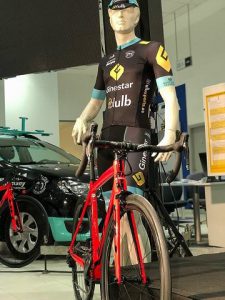El Ginestar ULB Sports encara amb eufòria la nova temporada 2 Equipacion y bici 2018 1