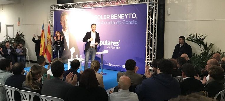 Víctor Soler: "Alguns han intentat dividir-nos però seguim units i en disposició de continuar sent el partit favorit dels gandians" 1 presentacio victor soler 2
