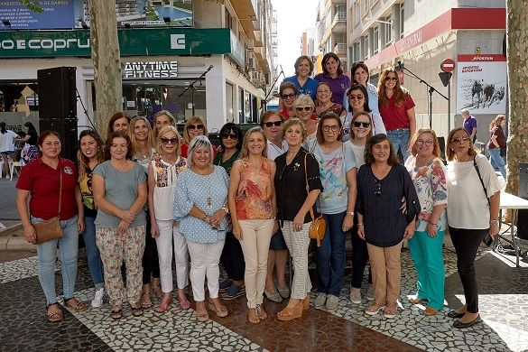 El tradicional “Dia del Confrare” torna a ser un èxit de participació i solidaritat. 2 frances 191006 8075