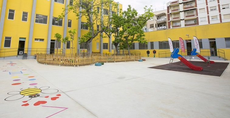 El CEIP Cervantes transforma el pati infantil 1 CEIP Cervantes Gandia 1