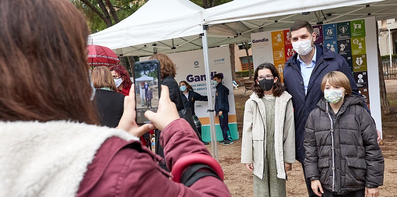 Gandia reivindica els drets dels xiquets i xiquetes 1 Gandia reivindica els drets dels xiquets i xiquetes 1