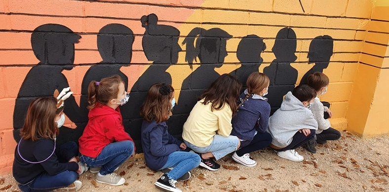 L’AMPA i el CEIP del Roís de Corella inauguren 'El pati violeta del Roís' 2 ceip rois de corella 1