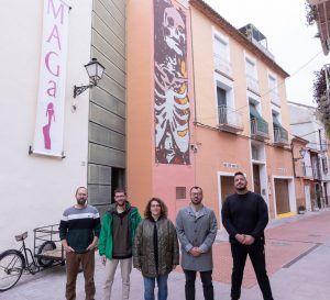 Noé Peiró, artista gandiense, crea el nou mural del Serpis Urban Art Project 1 IMG 20220412 105557