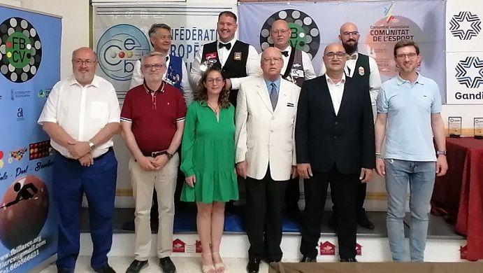 El valencià de Crevillent, Hèctor Cuadrado, Campió d'Europa a Gandia 1 20220612 podium autoritats