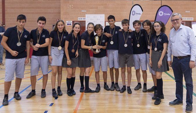 Gandia lliura els premis de la III Lliga Escolar d'Atletisme 1 Lliurament dels premis de la III Lliga Escolar dAtletisme fotografia Alex Oltra