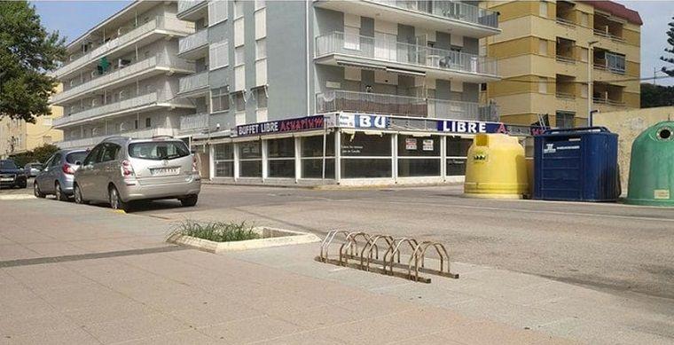 Bellreguard millora l’accessibilitat i la mobilitat verda a la platja 1 Bellreguard aparca bicis