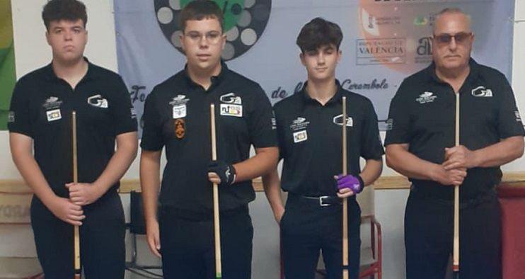 Gandia Billar Club-Xef Amadeo destaca en la Lliga Autonòmica de 3 Bandes i en la modalitat de Pool-Bola 8 1 Plantilla foto equipo segunda en casa contra paiporta