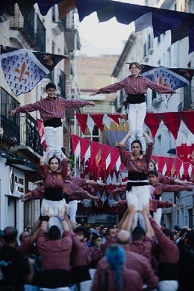 La Muixeranga de la Safor omplí la Plaça Major amb la seua huitena Diada 1 CCP diada muixeranga safor 5