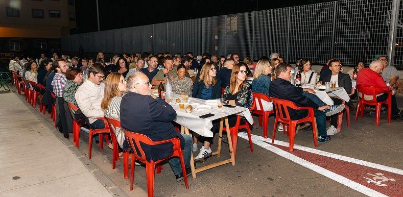 Els socialistes de Tavernes de la Valldigna inicien el curs polític amb un sopar al carrer. 1 PSPV Tavernes