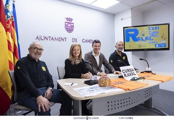 La Cursa a Peu del Raval espera la participació de prop de 2.500 persones 1 AO 0279 copia