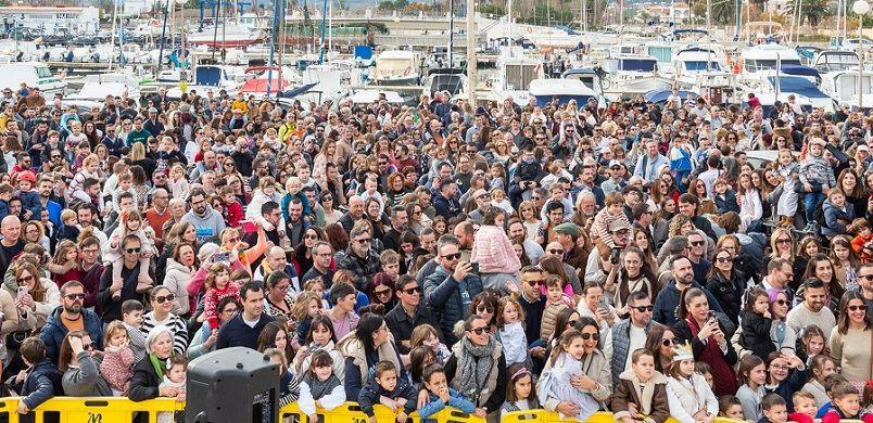 Ses Majestats d'Orient portaren la il·lusió a Oliva 1 5 01 2025 Arribada i Cavalcada de Reis Oliva 12