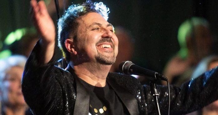 Oliva gaudirà del Pregó, la Crida i la Nit del Faller aquest cap de setmana 2 FERNANDO CLIMENT CANTA HIMNE EN LA CRIDA