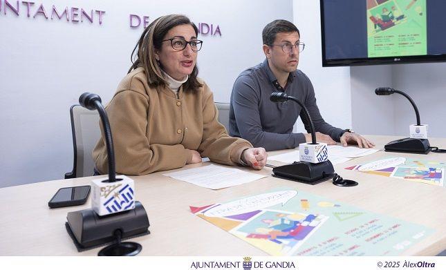 La Plaça Prado de Gandia acull una nova edició de la Fira de l’Estudiant 1 AO 0250 copia 1
