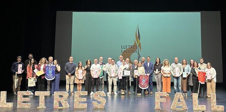 La falla Rois de Corella de Gandia triomfa a la festa de les Lletres Falleres 1 Quadre Honor premis Lletres Falleres 2025 1