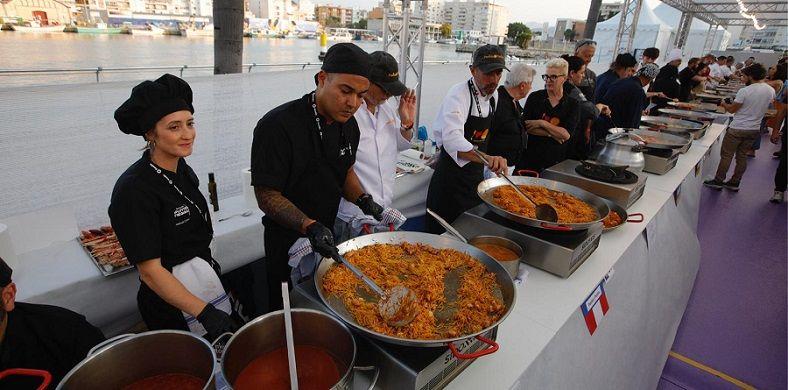 Un restaurant valencià guanya 50° edició del Concurs Internacional de Fideuà de Gandia 1 Fideua de Gandia
