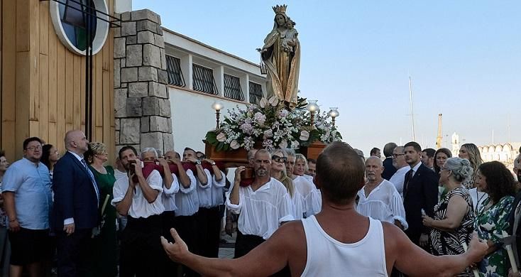 Celebrada la tradicional processó marítima del Grau de Gandia 1 Grau de Gandia festes 2025 frances