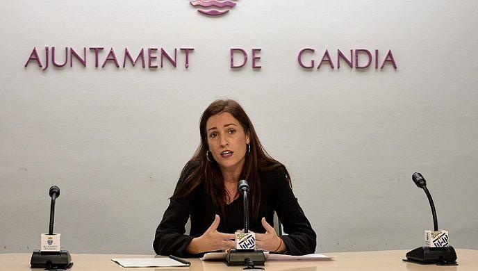 Gandia assumeix la vigilància i control de l’absentisme escolar en la transició d’etapes obligatòries 1 Esther Sapena absentisme escolar