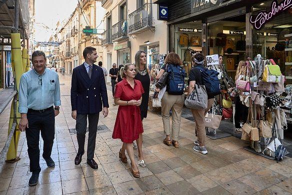 Hui s'inicia a Gandia l'acció comercial 'Botigues al carrer' 1 250912 frances 250912 2998
