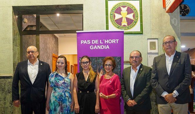 Fely Muñoz Lizarbe nova Cambrera de la Germandat de l'Oració de Jesús en l'Hort de Gandia 1 Setmana Santa germandat oracio de Jesus