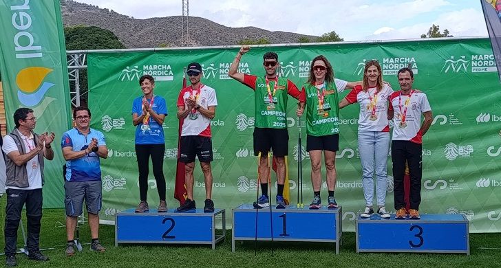 Ramón Álvarez i Tamara Ferrando es van proclamar campions d'Espanya de marxa nòrdica 2 Marxa Nordica Valldigna 1