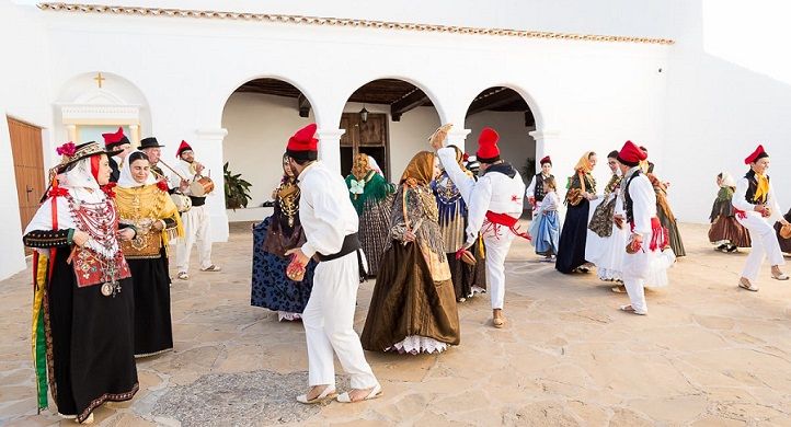 Recepció colla de Balansat i del Grup de Danses La Delicà 1 Intercanvi Dansa Eivissa Gandia