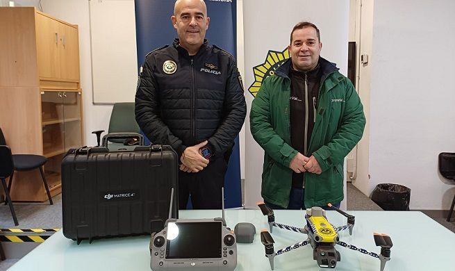 Tavernes blinda la seua seguretat amb la incorporació d'un dron d'alta tecnologia 1 Tavernes DRON POLICIA 3
