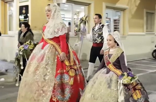 Oficial: El 16 de març serà festiu escolar a Gandia per a gaudir de la setmana fallera 2 Fallas de Gandia pasacarrer