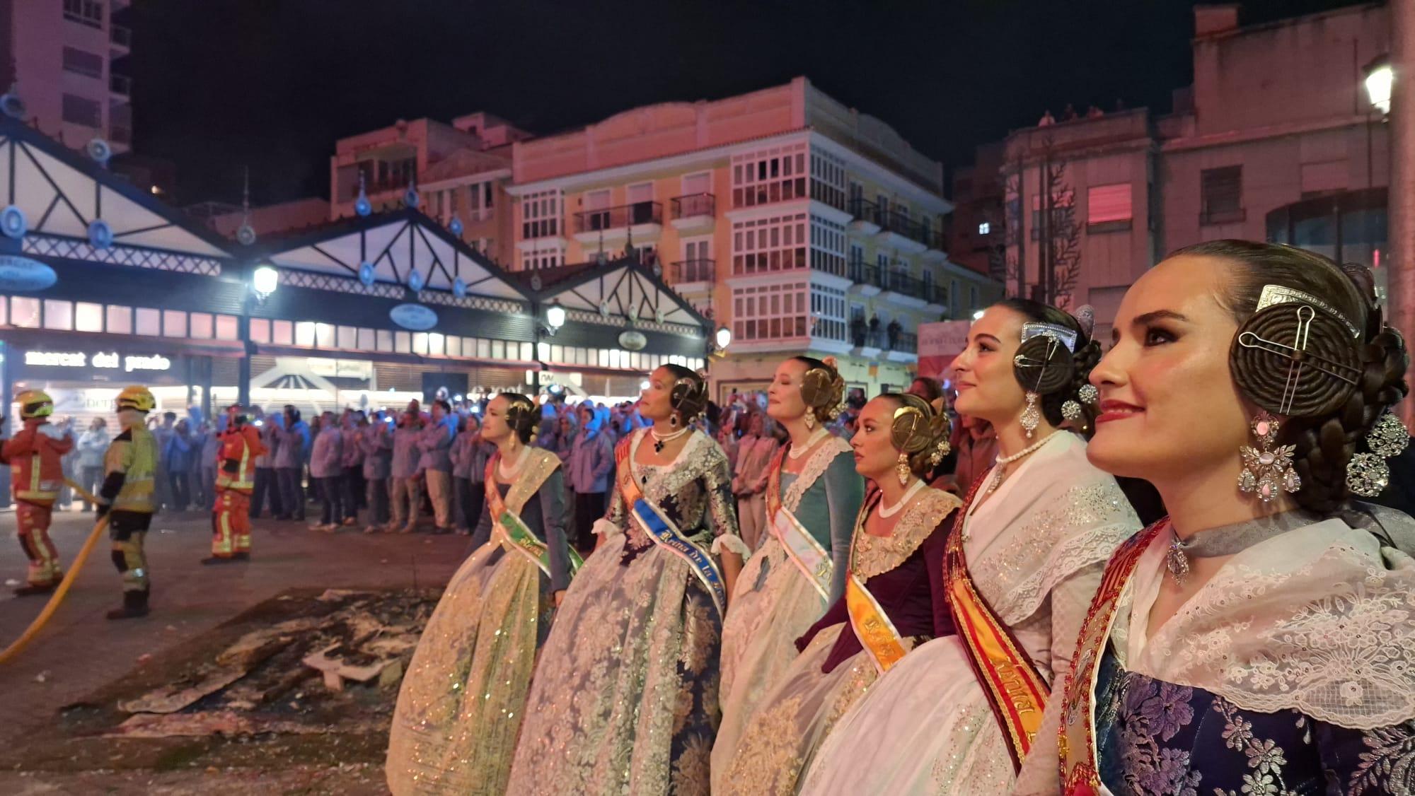 Gandia s’acomiada de les Falles amb el foc purificador de la Cremà 2 1000094277