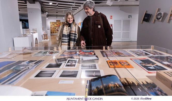 El llibre es fa art a Gandia amb l’arribada de la col·lecció de la UPV 1 Gandiaexposicio 1