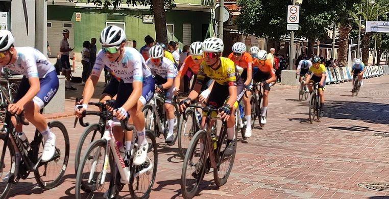 El ciclista d'Oliva Jordi White s'imposa en el LIII Trofeu Mare de Déu del Miracle de Cocentaina 1 ciclisme 25052026