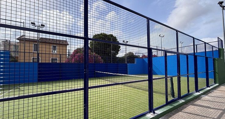 Beniarjó posa a punt la seua pista de pàdel amb una renovació integral 1 Beniarjo Renovacio tanques pista padel