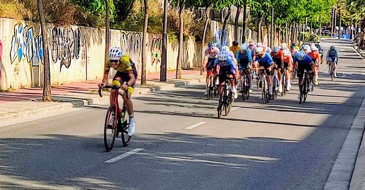 Gran paper dels ciclistes de la Safor al Critèrium de Sant Vicent del Raspeig 1 Ciclisme Sant vicent del Raspell 2026 1