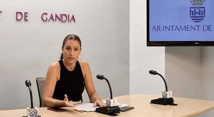 Compromís proposa una taxa turística de 50 cèntims per a climatitzar totes les escoles de Gandia 1 Compromis Esther Sapena