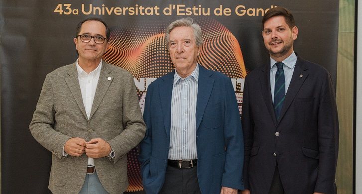 Iñaki Gabilondo signa una magistral lliçó inaugural de la Universitat d’Estiu de Gandia 1 Gandia Gabilondo 16