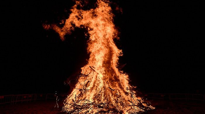 Gandia revifa la Nit de Sant Joan més multitudinària sense incidents 1 Gandia Sant Joan 2026 3