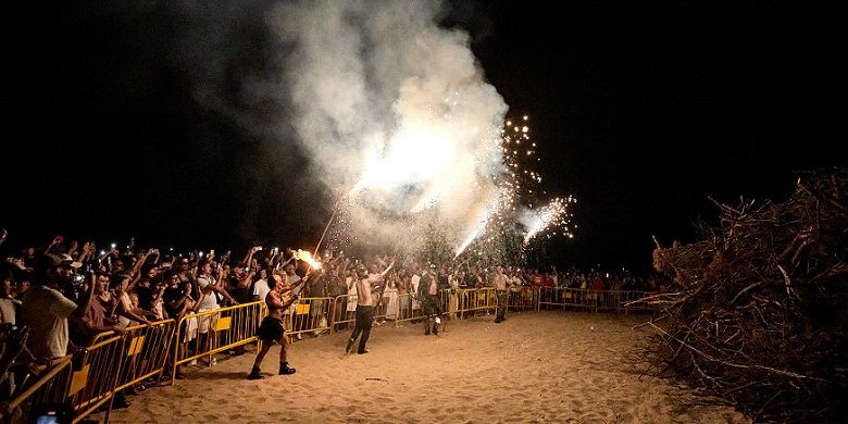 Gandia revifa la Nit de Sant Joan més multitudinària sense incidents 3 Gandia Sant Joan 2026 4