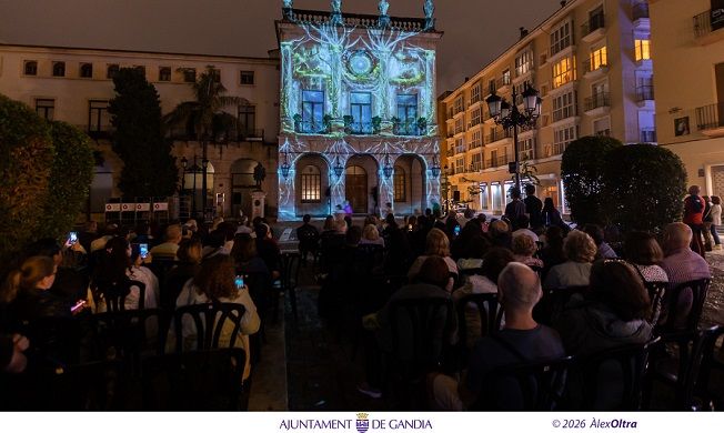 L’espectacular vídeo mapping “ECOLUMEN” de l’IES Veles e Vents il·lumina Gandia pel Dia del Medi Ambient 1 Gandia video mapping 1