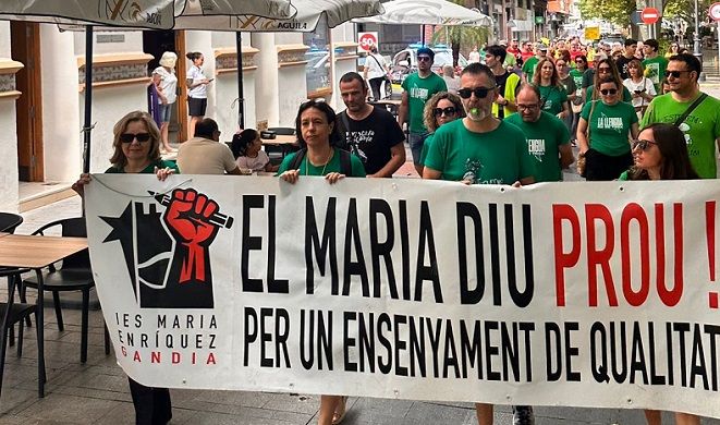 La lluita del professorat continua ferma a la Safor: centenars de docents es concentren a Gandia 4 Mobilitzacions professorat 27062026 3