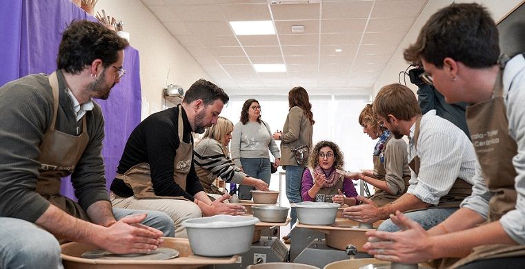 Potries impulsa el seu renaixement ceramista amb la primera Biennal Rural de Ceràmica 2 Potries ceramica 2 1