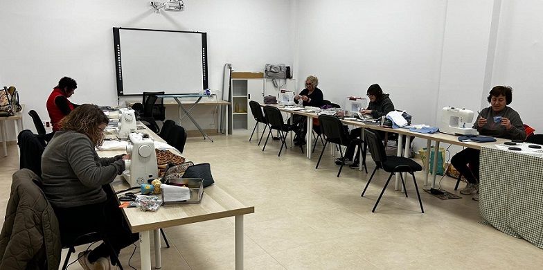 Ròtova acomiada amb èxit la primera edició de la seua Formació Municipal d'Adults 1 Rotova escola dadults