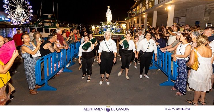 El Grau de Gandia s'emociona amb l'arribada per mar de la Mare de Déu Blanqueta 1 Grau de Gandia mare de deu blanqueta 2026