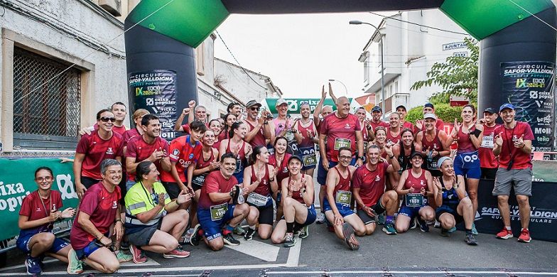 Èxit i exigència a Barx: Maria Isabel Ferrer i Ausiàs Sansebastián regnen en la XVII Volta Cross 1 Curses Populars Barx homenatge