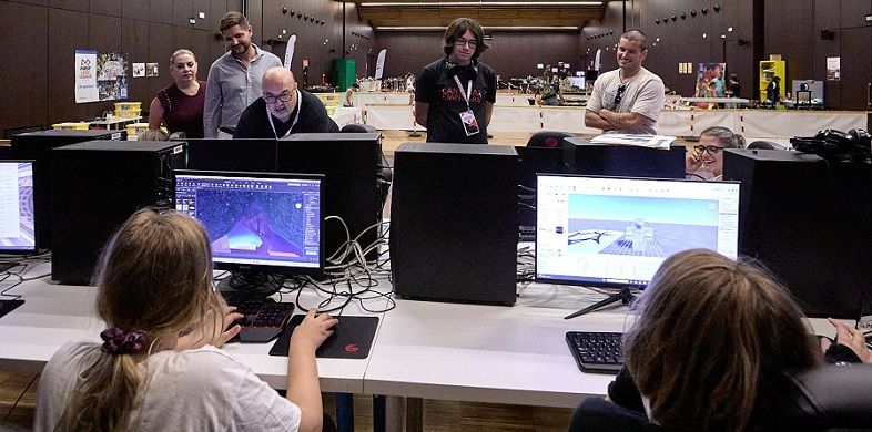 Gandia viatja al futur a l'Espai Baladre amb FuturSteam: robòtica, IA i un Gandia recreat en Minecraft 1 Gandia FuturSteam 2026