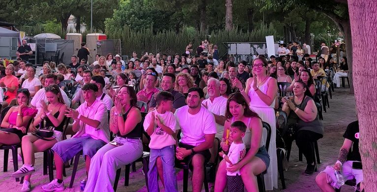 Borja Casany es corona com la nova promesa musical de Gandia en una nit de talent i eufòria a La Veu Jove 2026 1 Gandia La Veu Jove 2026 3