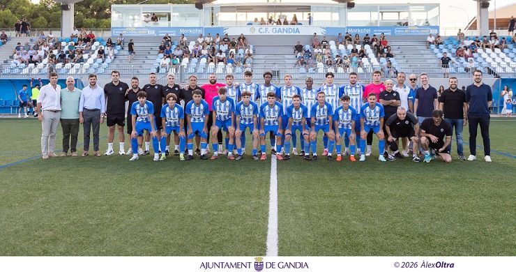 La UD Oliva s'emporta el 40é Trofeu Ciutat de Gandia davant un CF Gandia que va presentar la seua nova plantilla 1 Gandia Trofeu Ciutat de Gandia