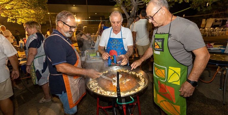 L’esperit veïnal conquereix la ciutat: els barris de Gandia s’omplin de vida, música i tradició 2 Gandia festes barris 2026