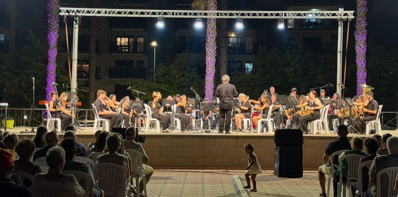 A Guardamar de la Safor ja es respira l'ambient de les Festes del Poble 2026 1 Guardamar de la Safor festes 2026 concert destiu