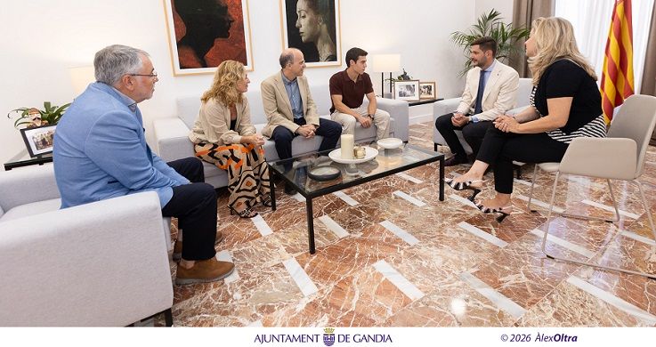 GANDIA REVOLUCIONA LA BIOTECNOLOGIA: L'alternativa que converteix l'aigua de mar en aigua dolça i aliments sense generar cap residu 1 AO 9228 copia